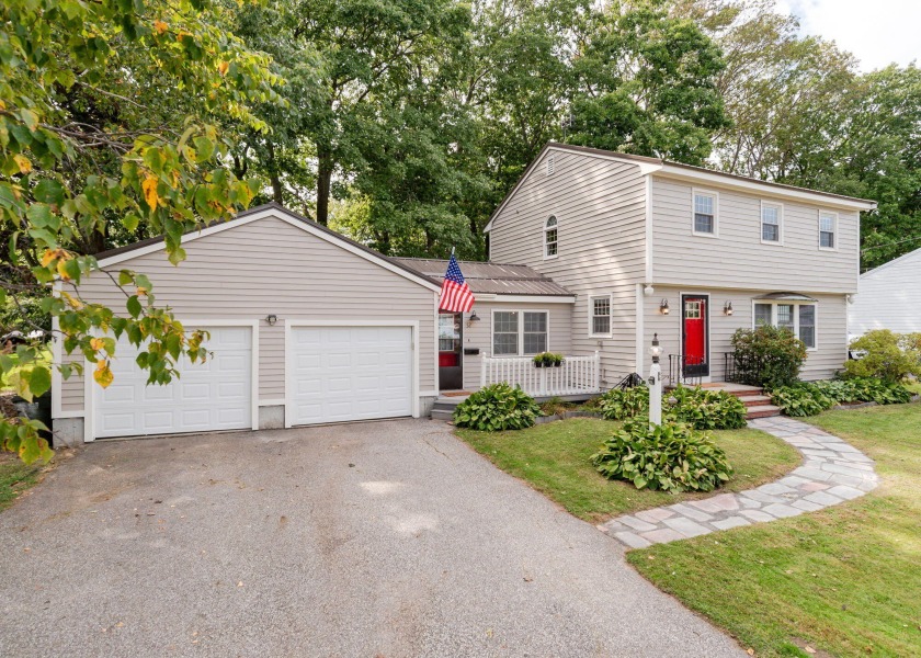 Welcome to 52 Fellows Street, a delightful well situated - Beach Home for sale in South Portland, Maine on Beachhouse.com