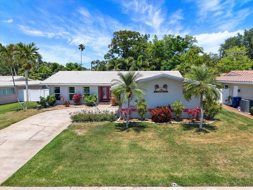 Welcome home to this meticulously maintained sanctuary in the - Beach Home for sale in Largo, Florida on Beachhouse.com