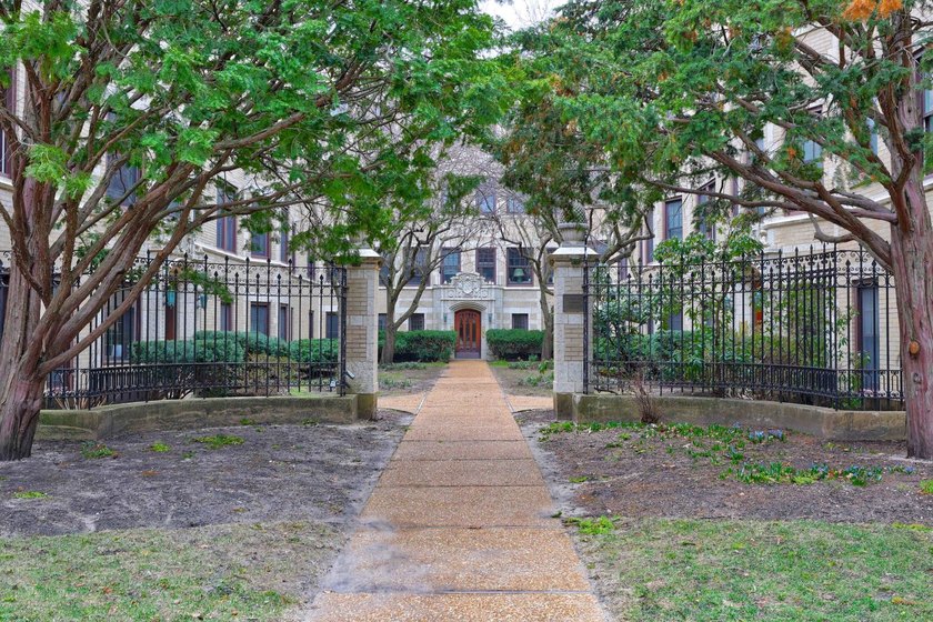 Welcome to this beautifully refreshed home, just moments from - Beach Condo for sale in Evanston, Illinois on Beachhouse.com