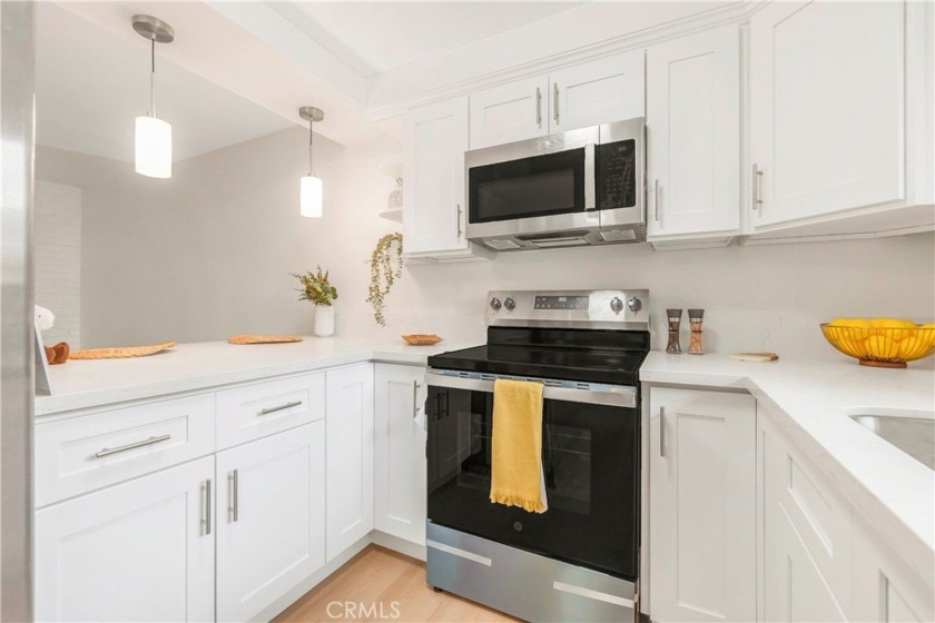 Welcome home to this completely remodeled condo in the wonderful - Beach Condo for sale in Torrance, California on Beachhouse.com