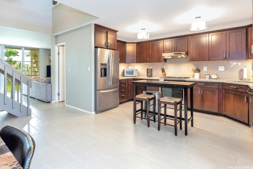 Welcome to this beautiful 3-bedroom, 2.5-bath townhome in the - Beach Condo for sale in Mililani, Hawaii on Beachhouse.com