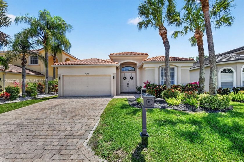 Gorgeous MOVE IN READY!!Fully remodeled  4 BR/2BA Pool/spa home - Beach Home for sale in Lake Worth, Florida on Beachhouse.com