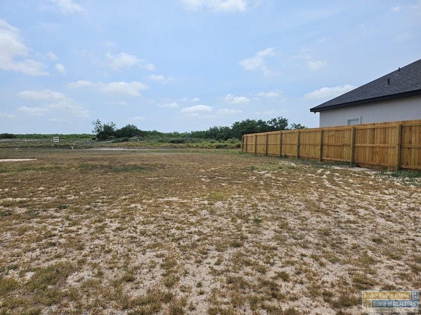 There are restrictions on this subdivision to keep the community - Beach Lot for sale in Port Isabel, Texas on Beachhouse.com