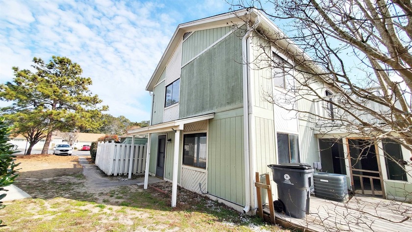 Spacious two-story townhome with lots of potential. Low HOA fee - Beach Townhome/Townhouse for sale in Surfside Beach, South Carolina on Beachhouse.com