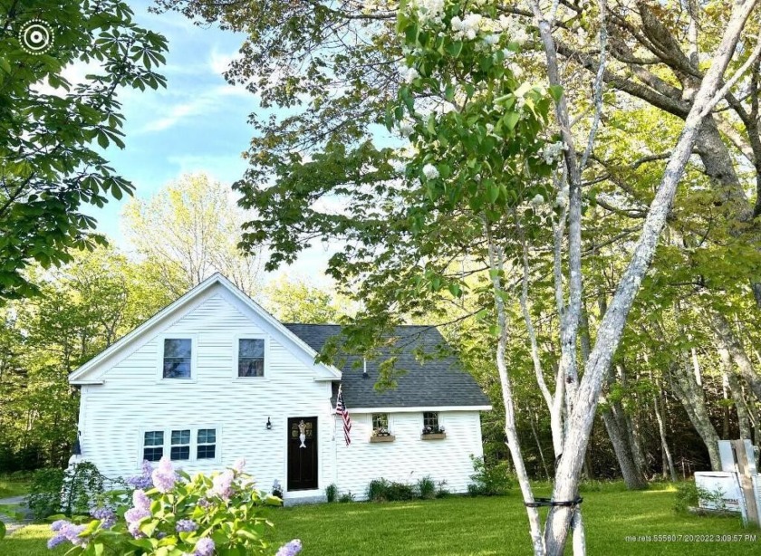 Newly renovated open concept modern farm house post &amp; beam - Beach Home for sale in Deer Isle, Maine on Beachhouse.com