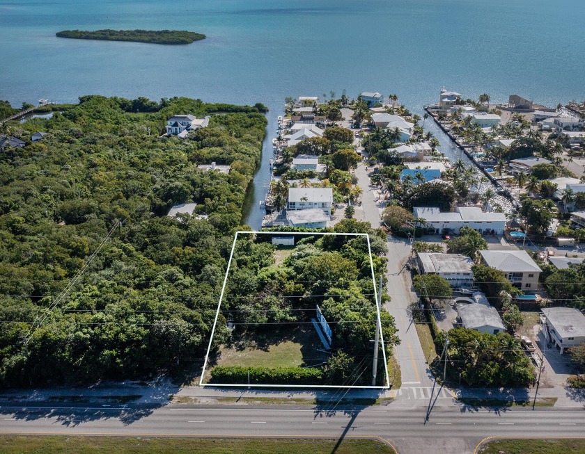 Large (.85 acres) partially cleared parcel with 40' - Beach Lot for sale in Key Largo, Florida on Beachhouse.com