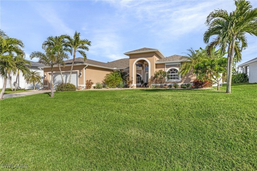 Paradise awaits you in NW Cape Coral. This beautiful - Beach Home for sale in Cape Coral, Florida on Beachhouse.com