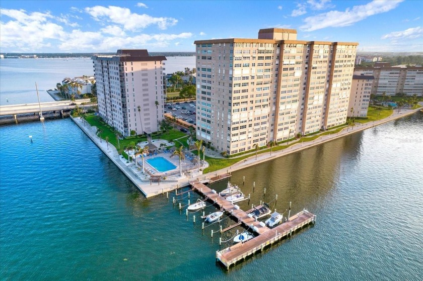 Welcome to this resort-style one-bedroom, one-bathroom condo - Beach Condo for sale in St. Petersburg, Florida on Beachhouse.com