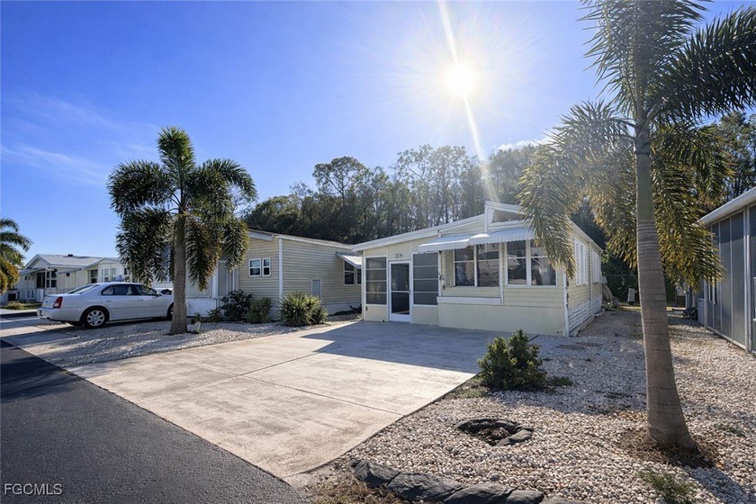 WELCOME TO 318 FOUNTAIN VIEW BLVD, where you OWN THE LAND in the - Beach Home for sale in North Fort Myers, Florida on Beachhouse.com
