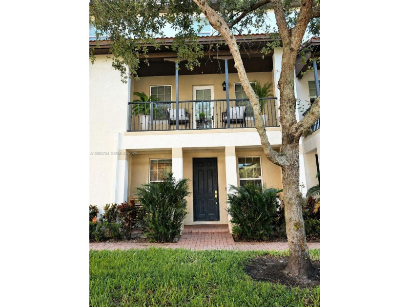Welcome to your beautifully updated home featuring a spacious - Beach Townhome/Townhouse for sale in Miramar, Florida on Beachhouse.com
