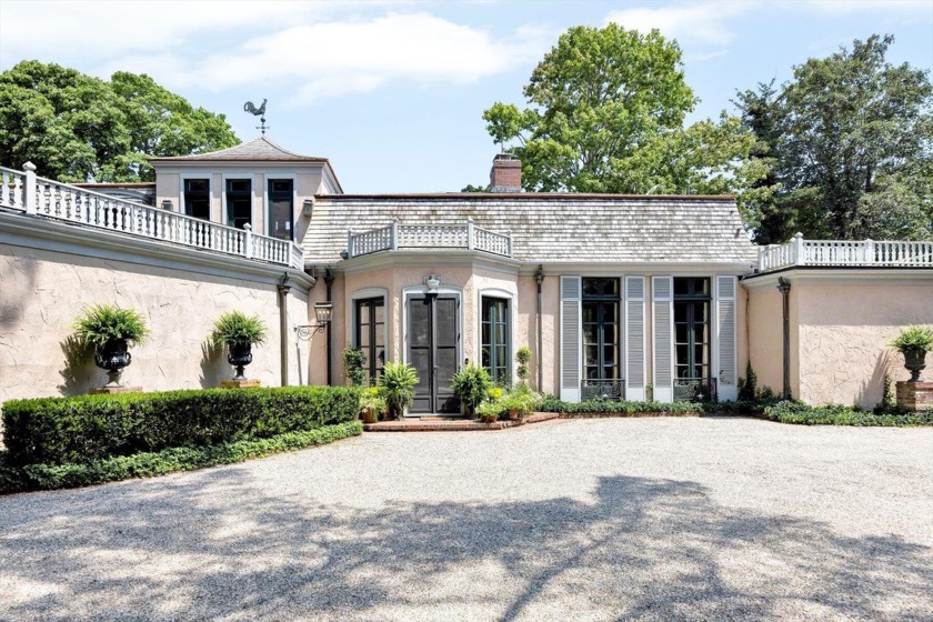 Located in the heart of Cotuit Village, this lovely 4 bedroom - Beach Home for sale in Cotuit, Massachusetts on Beachhouse.com