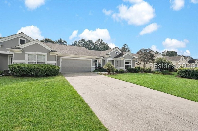 Beautifully maintained villa with serene golf course views - Beach Home for sale in Bluffton, South Carolina on Beachhouse.com