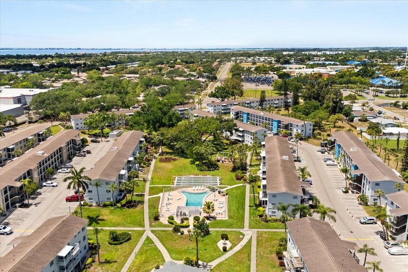 **RARE Perfectly remodeled turn-key condo that's Fully - Beach Condo for sale in Bradenton, Florida on Beachhouse.com