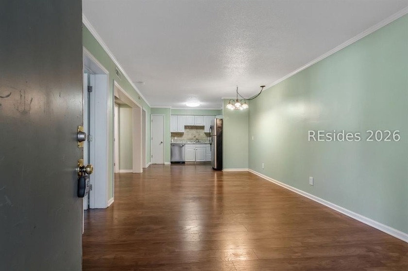 This comfortable and efficient condo offers 2 bedrooms, 1.5 - Beach Condo for sale in Hilton Head Island, South Carolina on Beachhouse.com