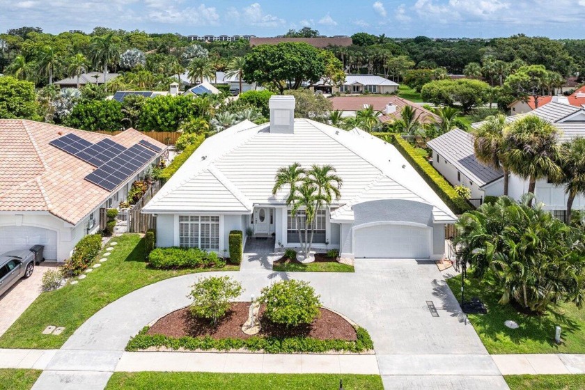 This stunning estate offers 3,028 sq. ft. of luxurious living. A - Beach Home for sale in Palm Beach Gardens, Florida on Beachhouse.com