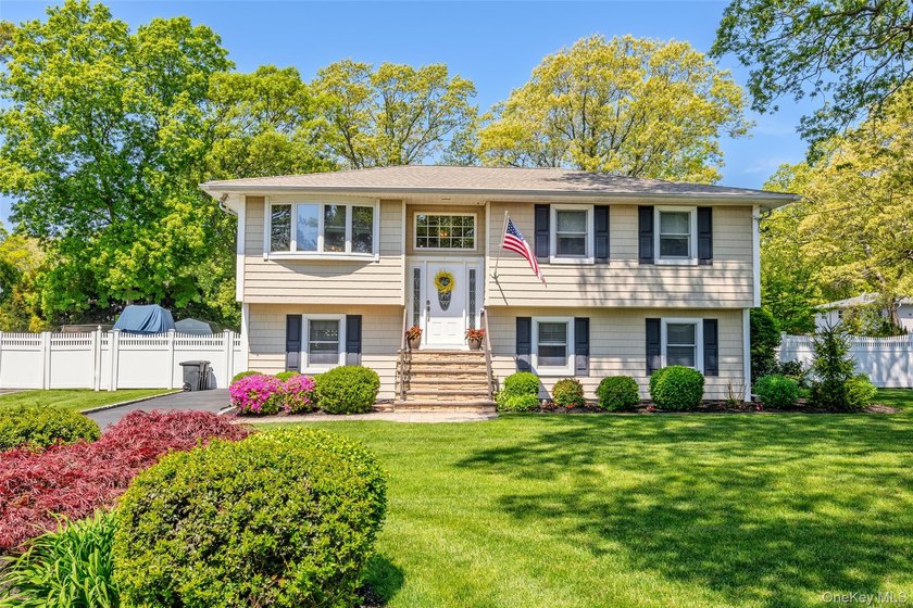 Located in the heart of Center Moriches and the Holiday Beach - Beach Home for sale in Center Moriches, New York on Beachhouse.com