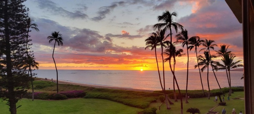 Beautiful 2 bedroom/2 bath unit with fabulous ocean views in - Beach Condo for sale in Kihei, Hawaii on Beachhouse.com