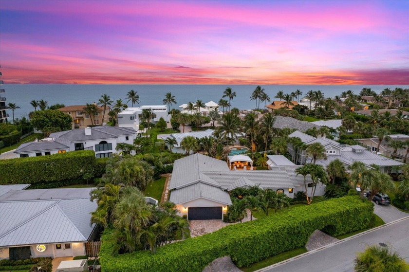 This spectacular one-level home, nestled between the Atlantic - Beach Home for sale in Jupiter Inlet Colony, Florida on Beachhouse.com