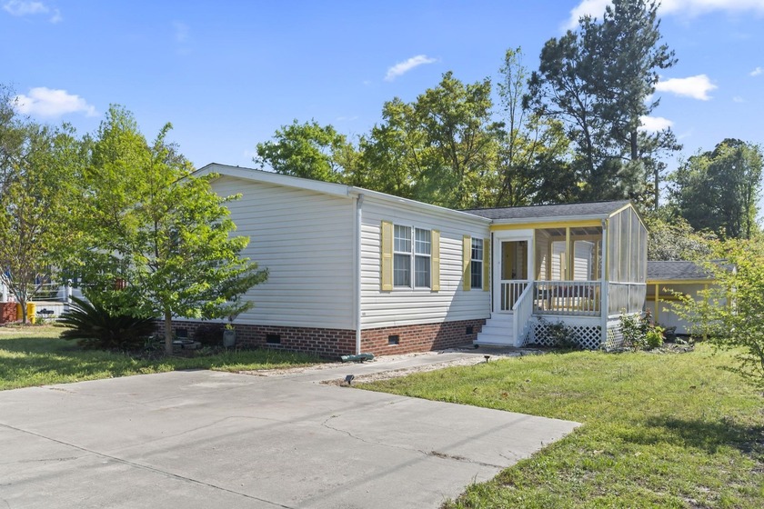 Location!! Location! GOLF CART ride to the BEACH !! From this 3 - Beach Home for sale in Murrells Inlet, South Carolina on Beachhouse.com