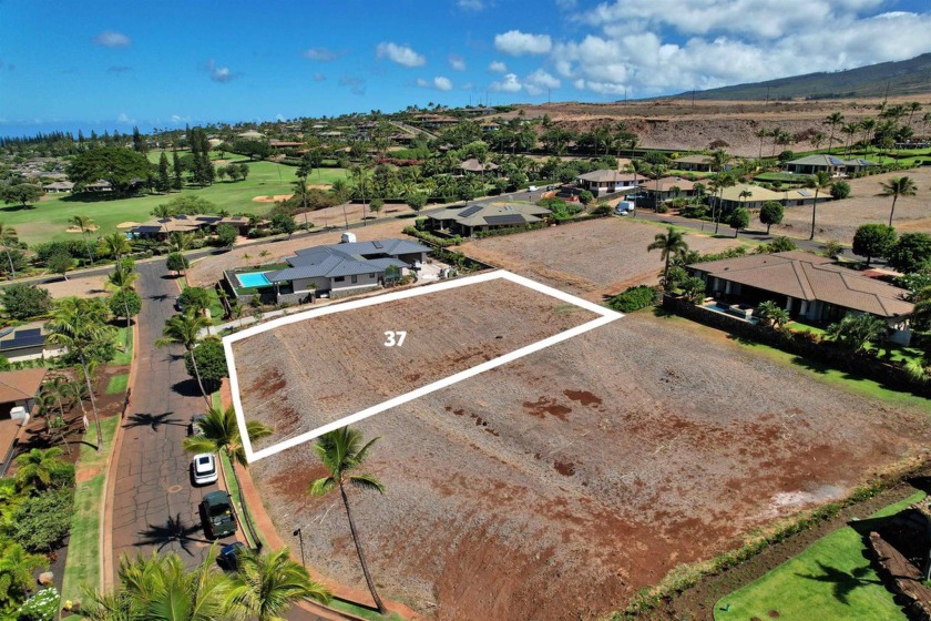 Lot 37 in Lanikeha I, Kaanapali Golf Estates, offers an - Beach Lot for sale in Lahaina, Hawaii on Beachhouse.com