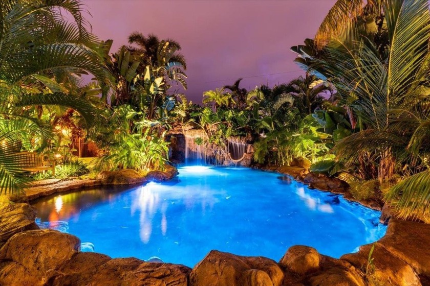 Live the lavish life at your very own magical Maui resort home - Beach Home for sale in Kihei, Hawaii on Beachhouse.com