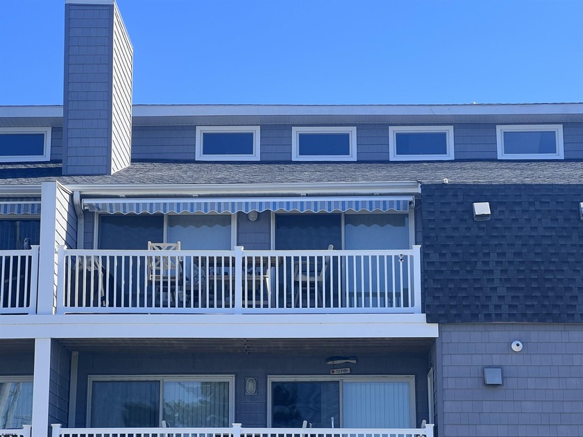 Lovingly maintained and fully furnished, this top-floor - Beach Condo for sale in Ocean City, New Jersey on Beachhouse.com