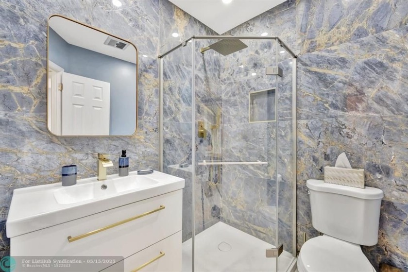 Charming 2 bedroom 2 bathroom condo located in the desirable - Beach Condo for sale in Lauderdale Lakes, Florida on Beachhouse.com