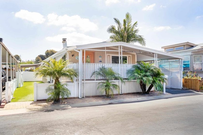 Fantastic 2 bedroom 2 bath manufactured home with a WOW outdoor - Beach Home for sale in Oceanside, California on Beachhouse.com