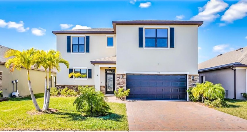 UNDER CONTRACT! Located in the highly desired Sawgrass Lakes of - Beach Home for sale in West Melbourne, Florida on Beachhouse.com