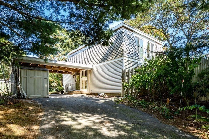 Welcome home to Santuit Pond Estates. This updated contemporary - Beach Home for sale in Mashpee, Massachusetts on Beachhouse.com