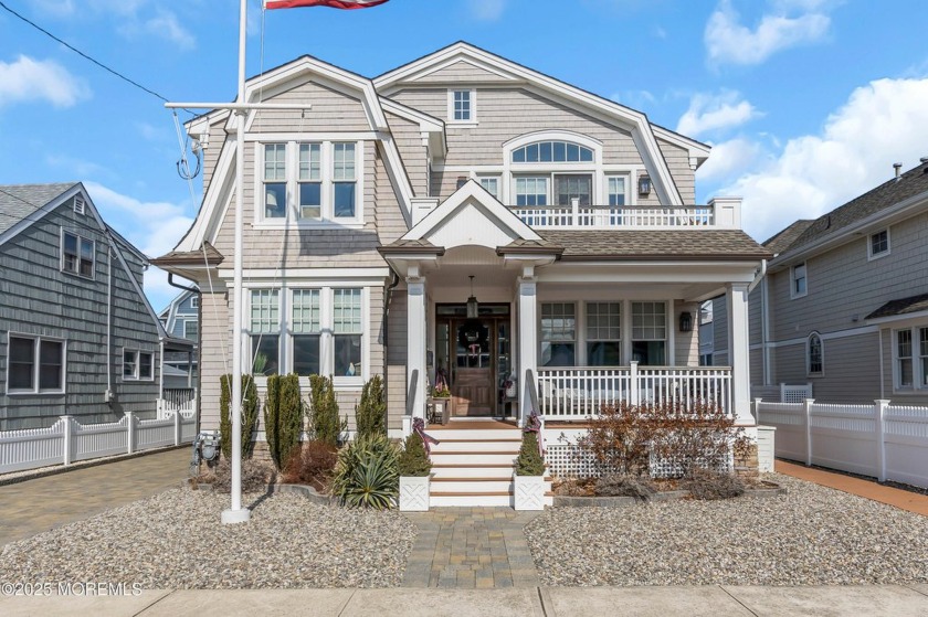 This stunning oceanblock Shore Colonial was custom built in 2011 - Beach Home for sale in Lavallette, New Jersey on Beachhouse.com