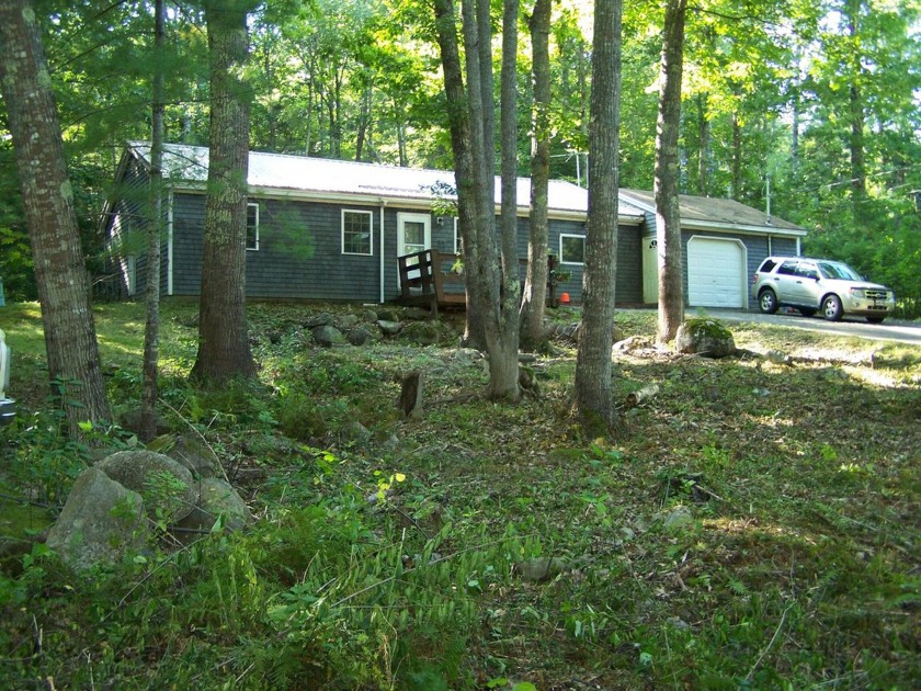 Great location... Being sold as is. New LOW PRICE takes into - Beach Home for sale in Northport, Maine on Beachhouse.com