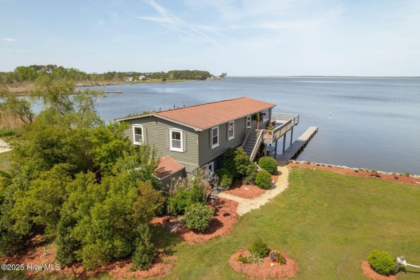 Nestled down a private road In sought after Knotts Island you - Beach Home for sale in Knotts Island, North Carolina on Beachhouse.com