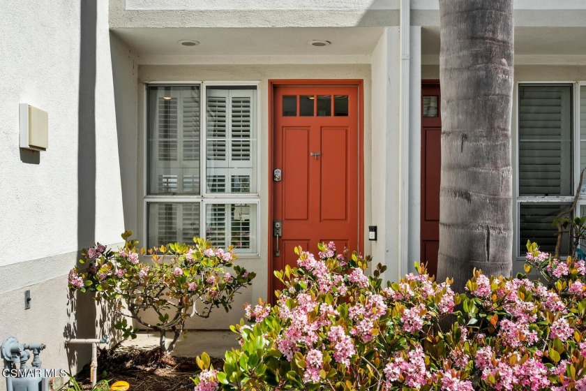 Welcome home to this 3 Bedroom + large loft on third floor - Beach Townhome/Townhouse for sale in Port Hueneme, California on Beachhouse.com