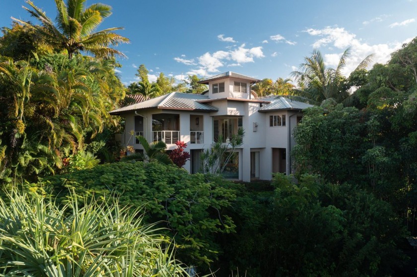 Quintessential tropical home epitomizing the inimitable beauty - Beach Home for sale in Haiku, Hawaii on Beachhouse.com