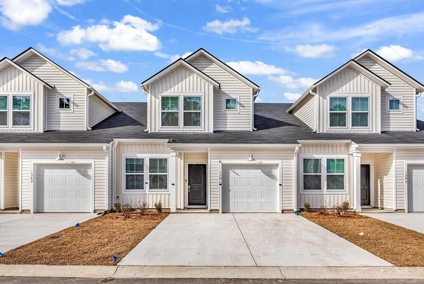 Turnkey Pond-View Townhome in Victory Point | STR-Approved | 3BR - Beach Townhome/Townhouse for sale in Myrtle Beach, South Carolina on Beachhouse.com