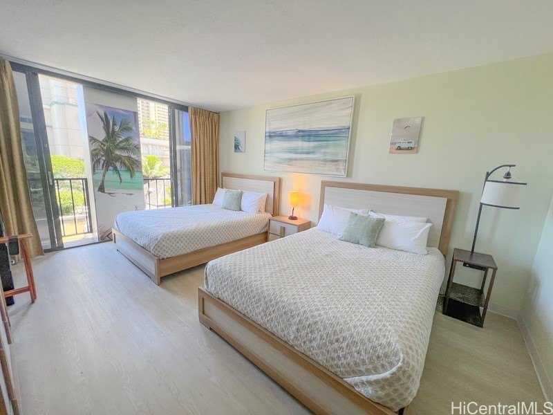 Turnkey, fully furnished legal short-term rental at Palms at - Beach Condo for sale in Honolulu, Hawaii on Beachhouse.com