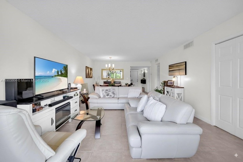 Welcome home to this beautifully remodeled 2-bedroom, 2-bathroom - Beach Condo for sale in Pompano Beach, Florida on Beachhouse.com
