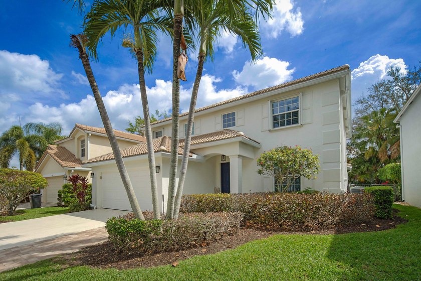 This beautiful 5 bedroom home with 3 full baths is a must see - Beach Home for sale in Palm Beach Gardens, Florida on Beachhouse.com