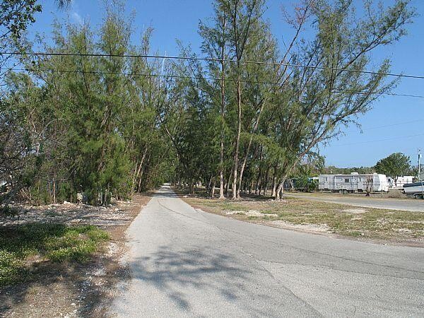 Commercial and RV zoned in Key Largothe property consist of two - Beach Lot for sale in Key Largo, Florida on Beachhouse.com