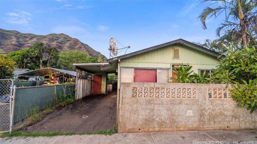 This detached single-family home, perfect for first-time buyers - Beach Home for sale in Waianae, Hawaii on Beachhouse.com
