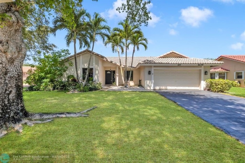 Welcome to this fantastic 4-bedroom, 2.5-bath pool home - Beach Home for sale in Coral Springs, Florida on Beachhouse.com
