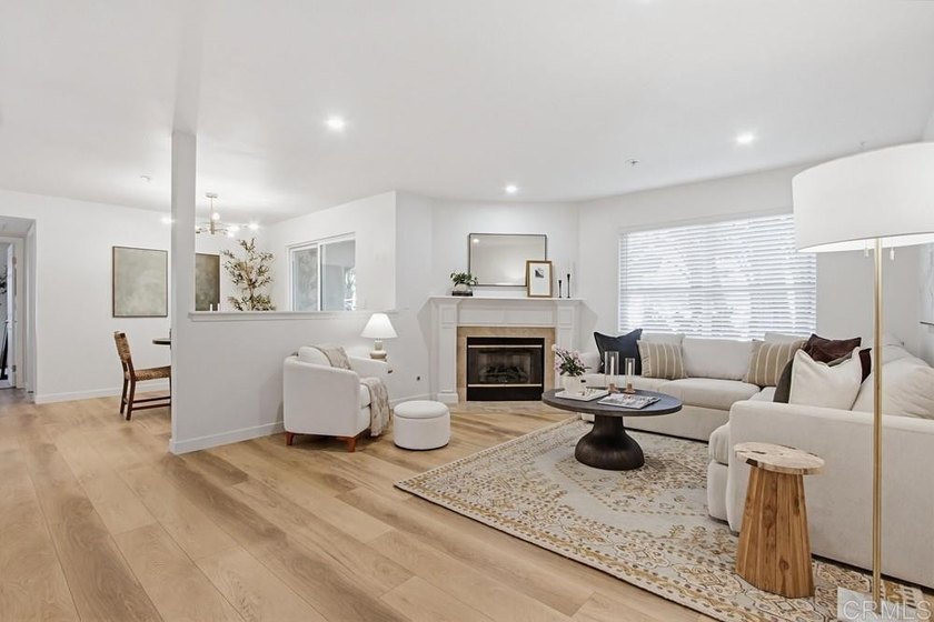 Welcome to this darling 3 bed/2 bath condo in the gated - Beach Condo for sale in Oceanside, California on Beachhouse.com