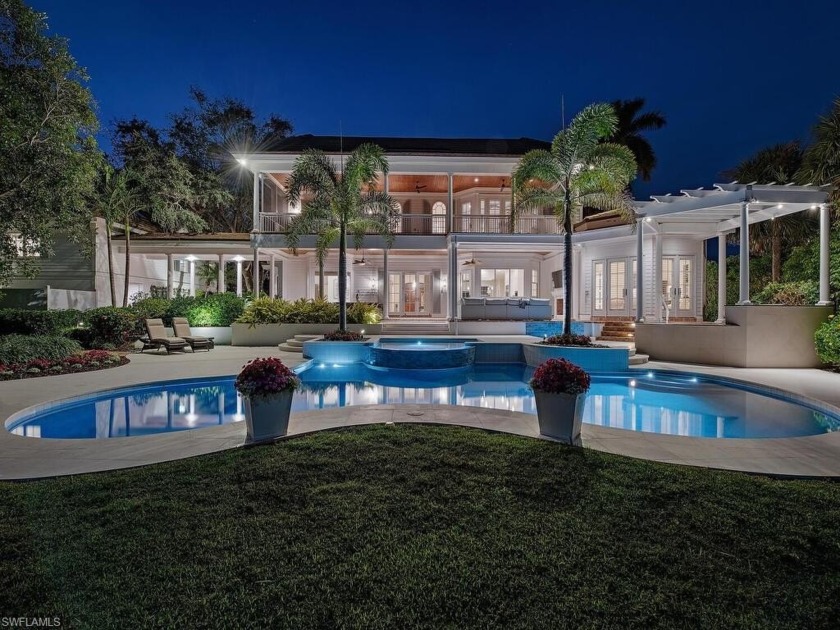 This Port Royal southern classic coastal retreat is a - Beach Home for sale in Naples, Florida on Beachhouse.com