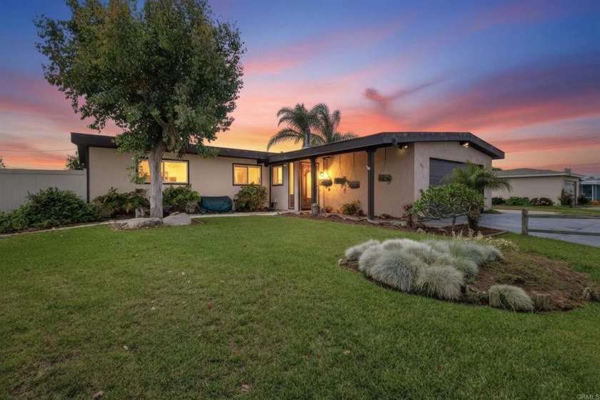 Opportunity knocks in Imperial Beach! This single-family home - Beach Home for sale in Imperial Beach, California on Beachhouse.com