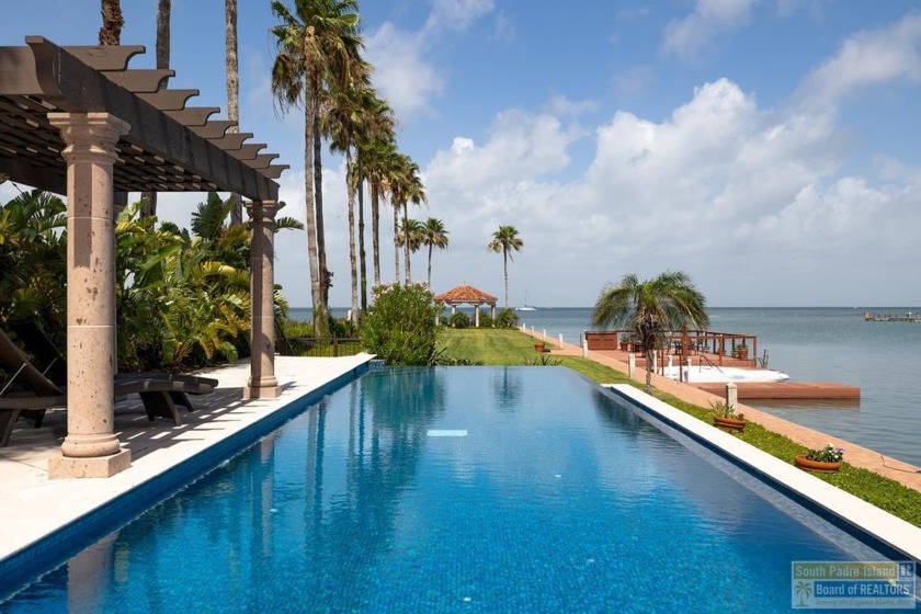 Bayfront Island Gem - One of a Kind!  This exceptional bayfront - Beach Townhome/Townhouse for sale in South Padre Island, Texas on Beachhouse.com