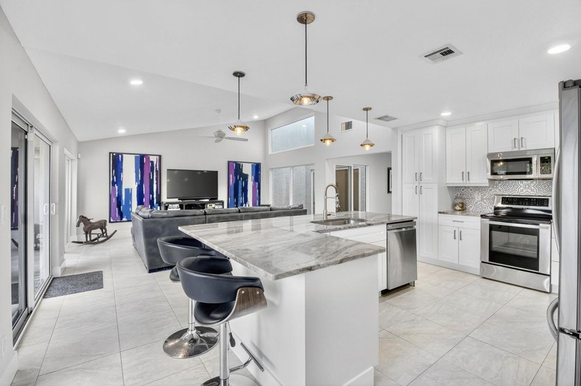 Beautifully and thoughtfully renovated 3/2 home offering modern - Beach Home for sale in Delray Beach, Florida on Beachhouse.com