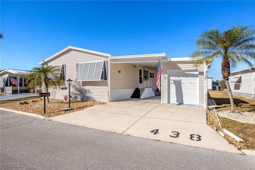 Welcome to your dream home in Six Lakes Country Club! This - Beach Home for sale in North Fort Myers, Florida on Beachhouse.com
