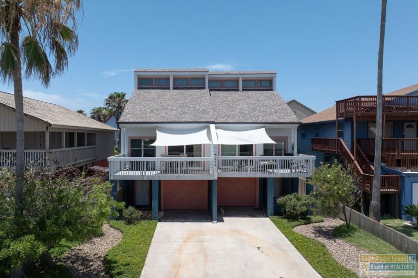 Duplex with assumable loan (2.625% interest rate) in prime South - Beach Townhome/Townhouse for sale in South Padre Island, Texas on Beachhouse.com