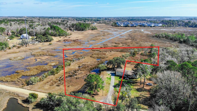 Located in beautiful Johns Island, this 3.54 acre lot offers - Beach Lot for sale in Johns Island, South Carolina on Beachhouse.com
